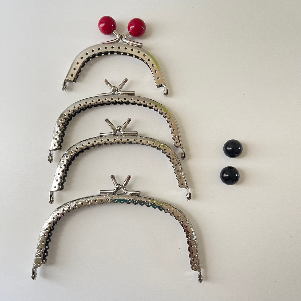 Inazuma Purse Clasp Baubles - 0.5"