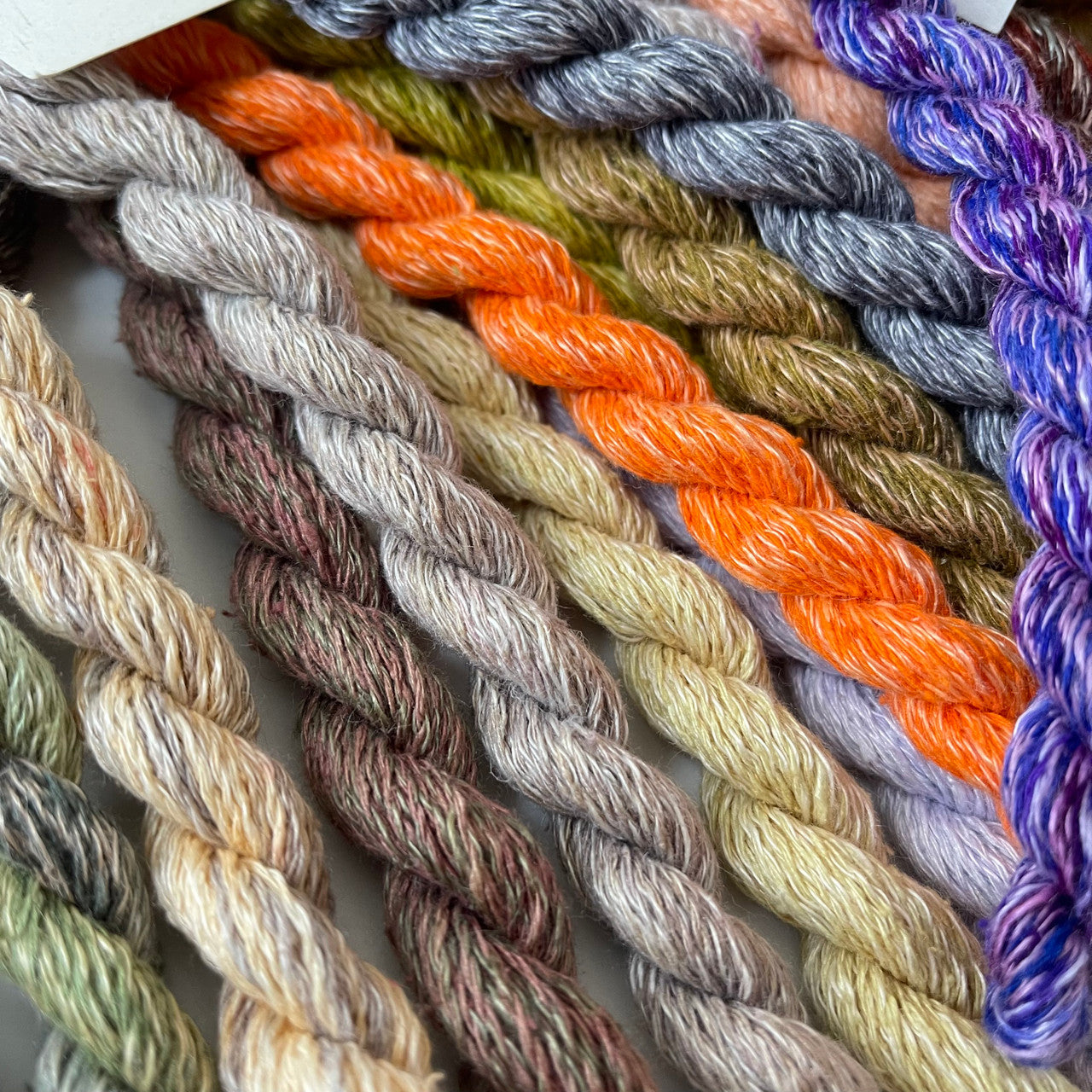 The Thread Gatherer - Oriental Linen OL