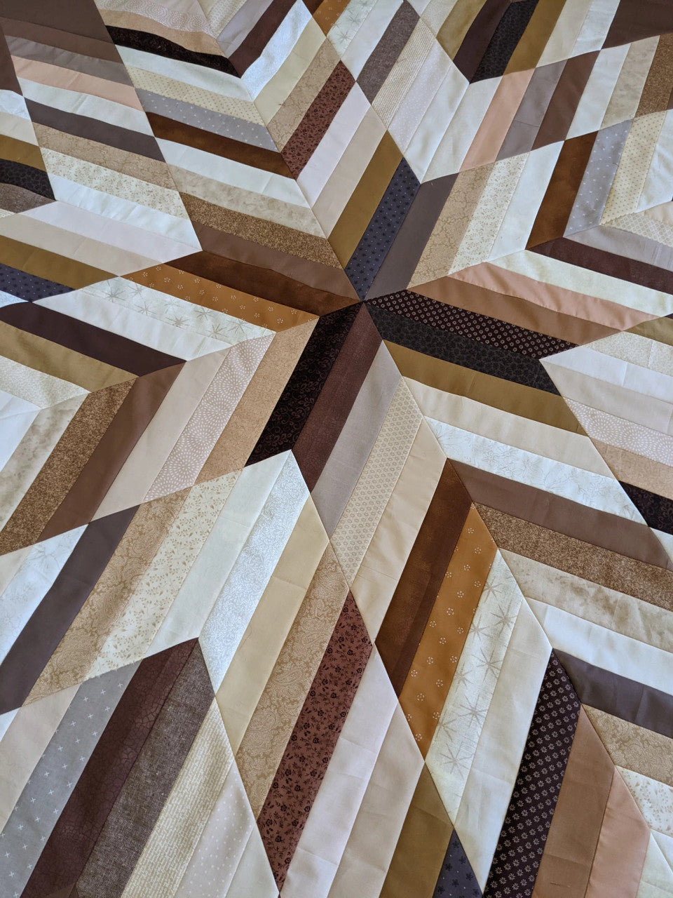 Commonwealth Star Quilt Pattern by Plains & Pine_sample2