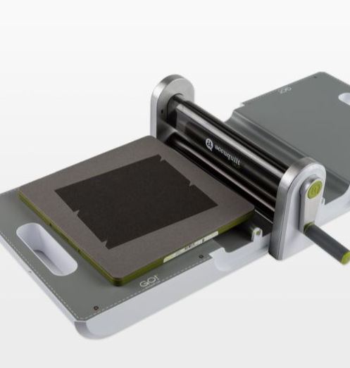 GO! Half Square Triangle-2" Finished Square-Multiples_display