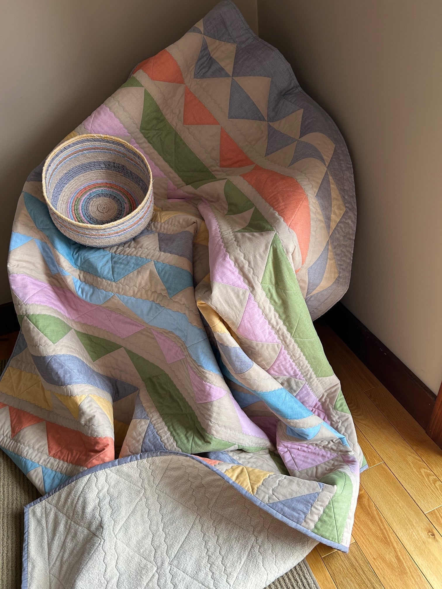 Sew & Tell: OOH Community, Margaret made the Homestead Quilt by Jen Kingwell. Kit from Out of Hand and pattern from Quilt Recipes Book