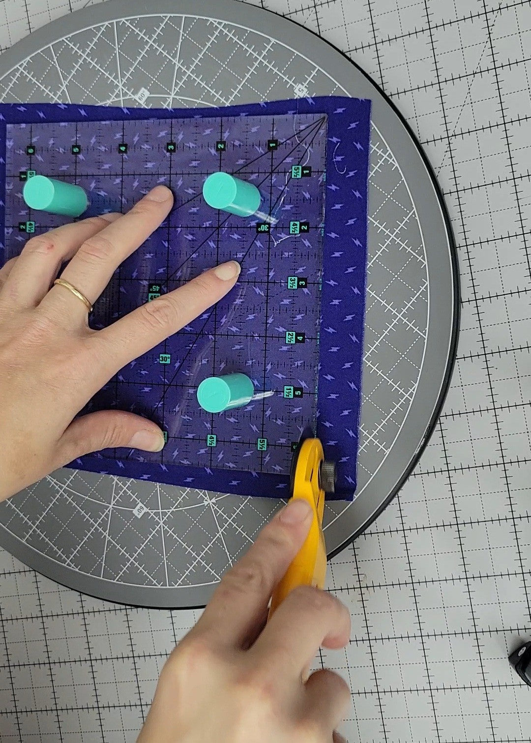 Tip Tuesday - October 22, 2024 - SewTites' Sew Magnetic Rotating Mat and Magnetic Cutting Template Ruler