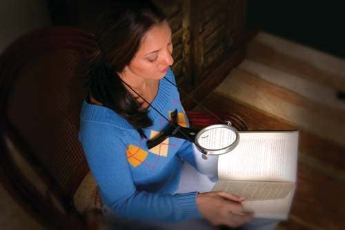 Lighted Hands Free Magnifier_sample