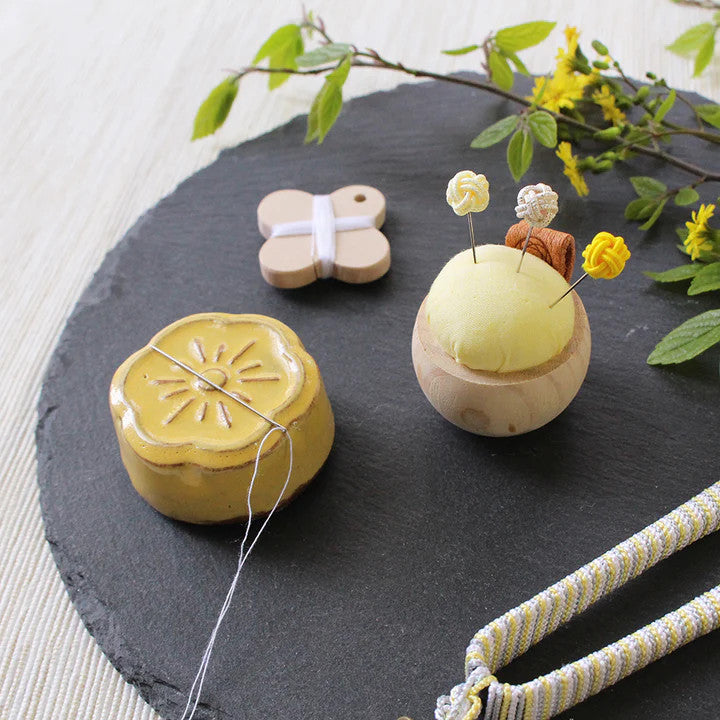 Cohana Awaji Kawara Magnetic Needle Rest + Needle Polisher