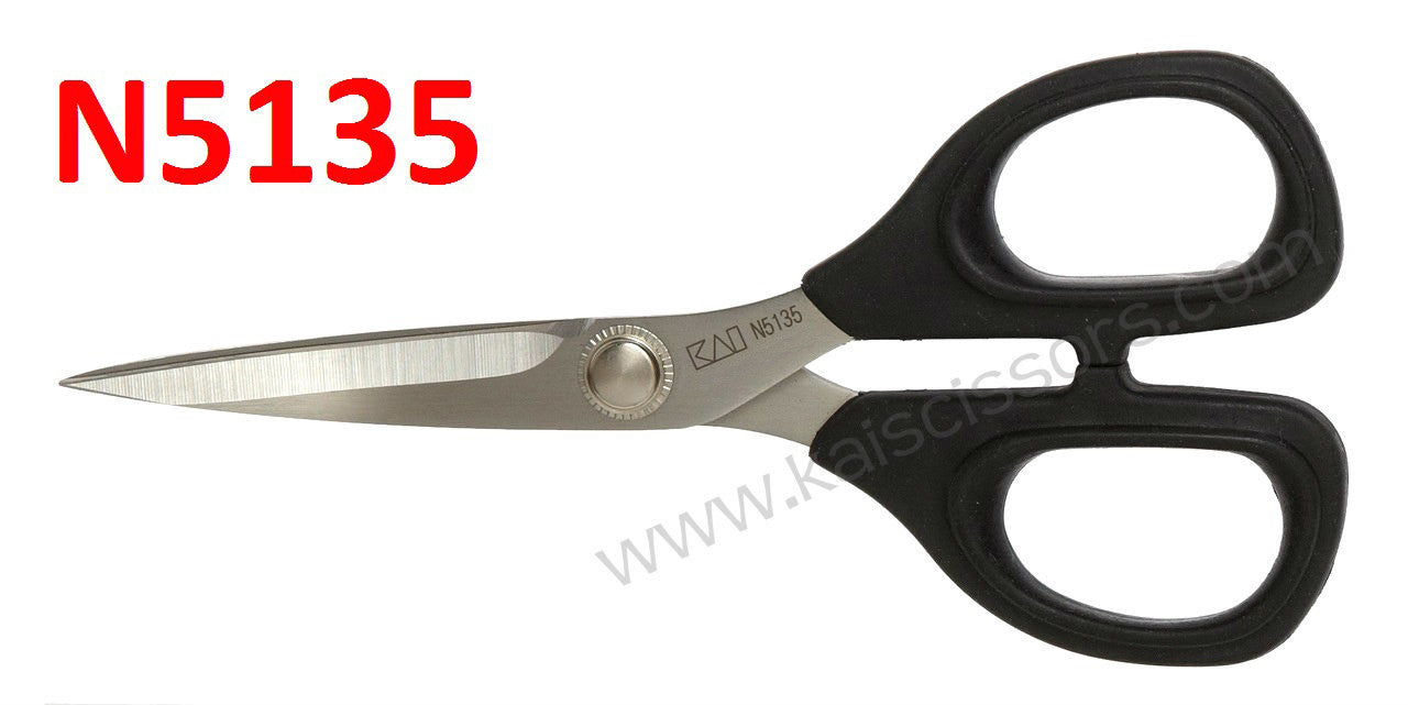 KAI 5-1/2" Scissors Serrated