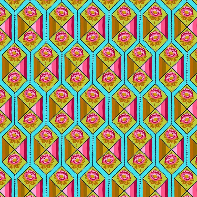 Facets in Aqua from Bright Eyes Collection by Anna Marie Horner for Free Spirit Fabrics. 100% Premium Quilting Cotton.