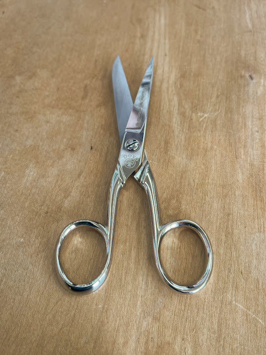 Dovo Left Handed Scissors - 5"_detail