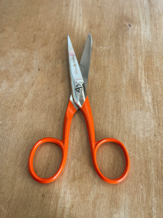 Dovo Orange Scissors_detail