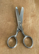 Gingher Rounded Pocket Scissors - 4"_detail