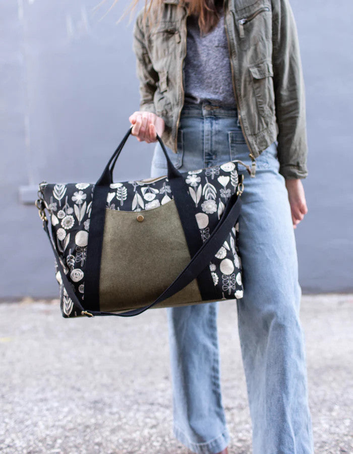 Oxbow Tote Pattern by Noodlehead